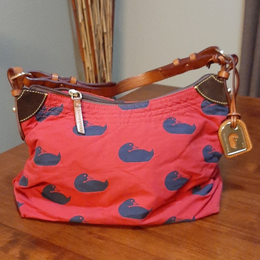 Red/Navy Duck Dooney & Bourke Purse